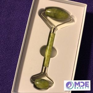 Jade Face Roller